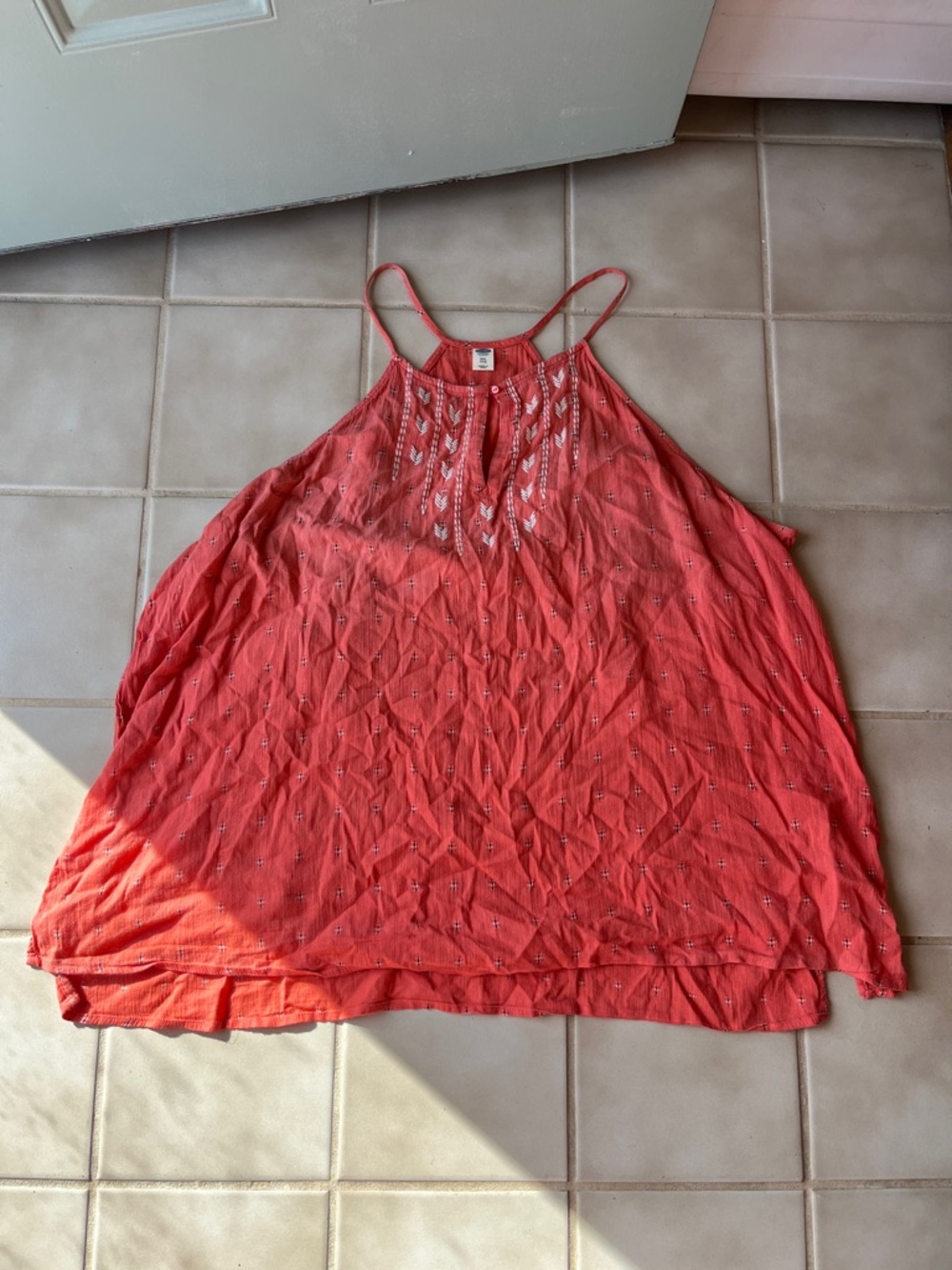 Old Navy Women's Coral Embroidered Spaghetti Strap Tank Top Size 2XL